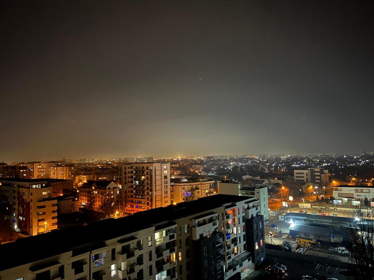 Apartamento Stunning 2-room Penthouse With Lakeview W11 Bucarest