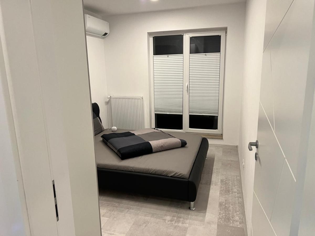 Stunning 2-room Penthouse With Lakeview W11 Apartamento